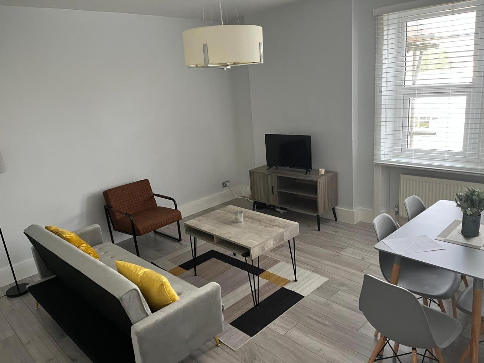 Apartment Spectacular *