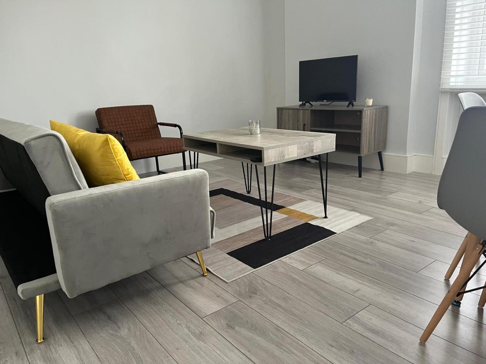 Apartment Spectacular *